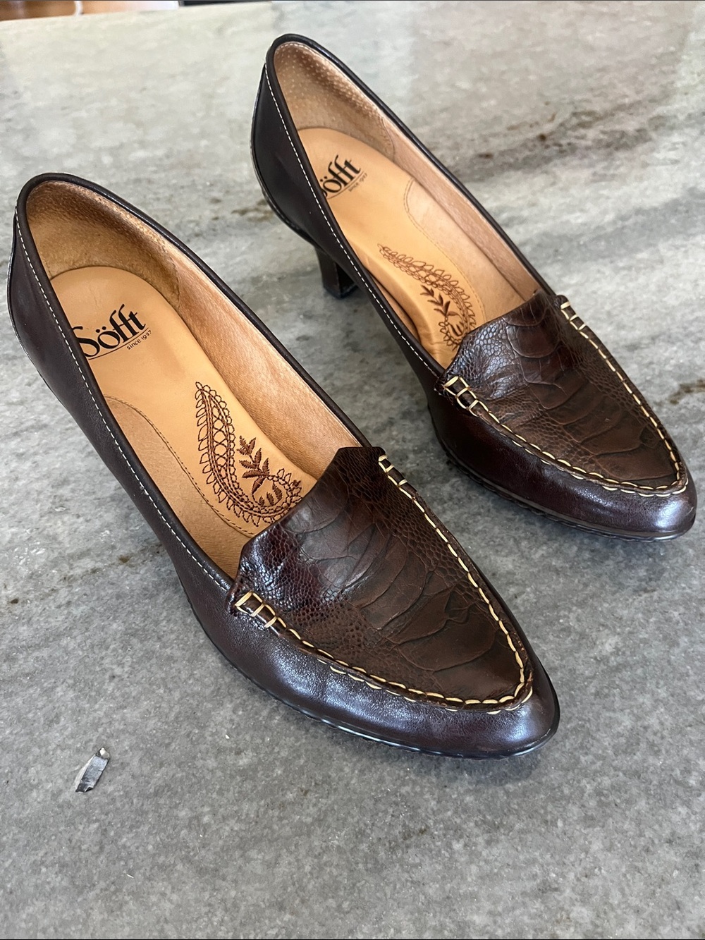Sofft Dark Brown Croc-Embossed Loafer Pumps